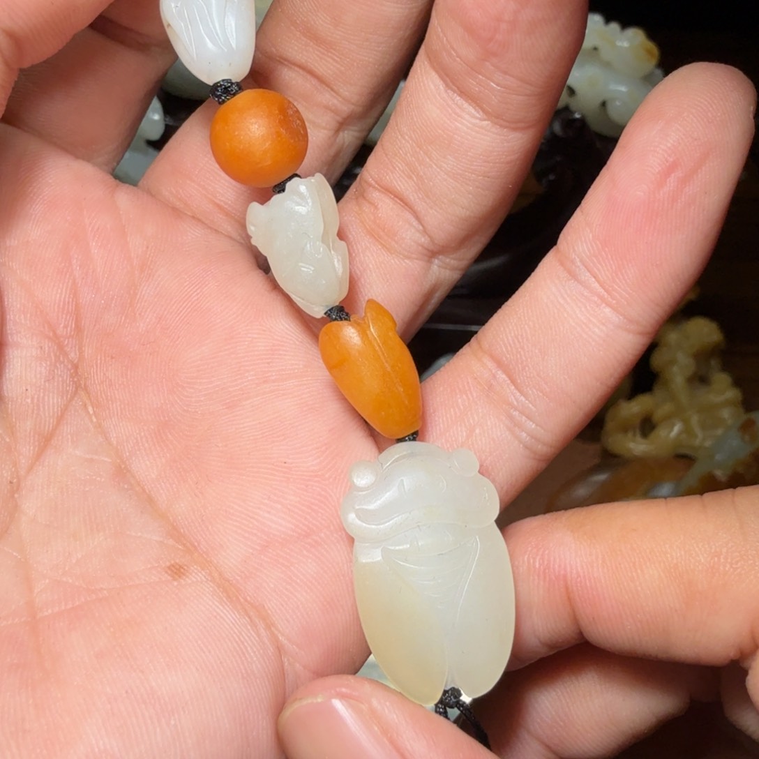 和田玉颈饰未镶嵌