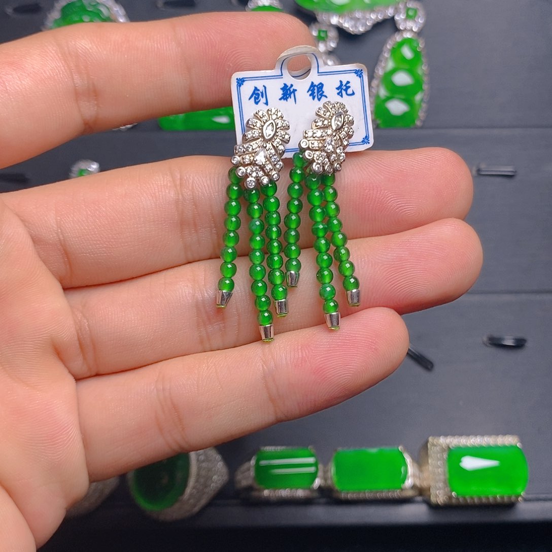 银S925镶嵌翡翠耳饰耳饰