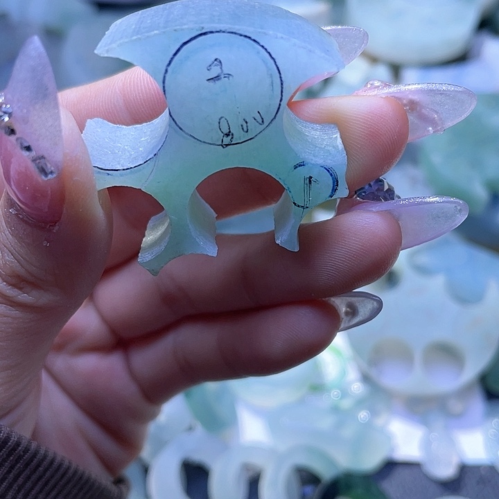 定制翡翠未镶嵌翡翠