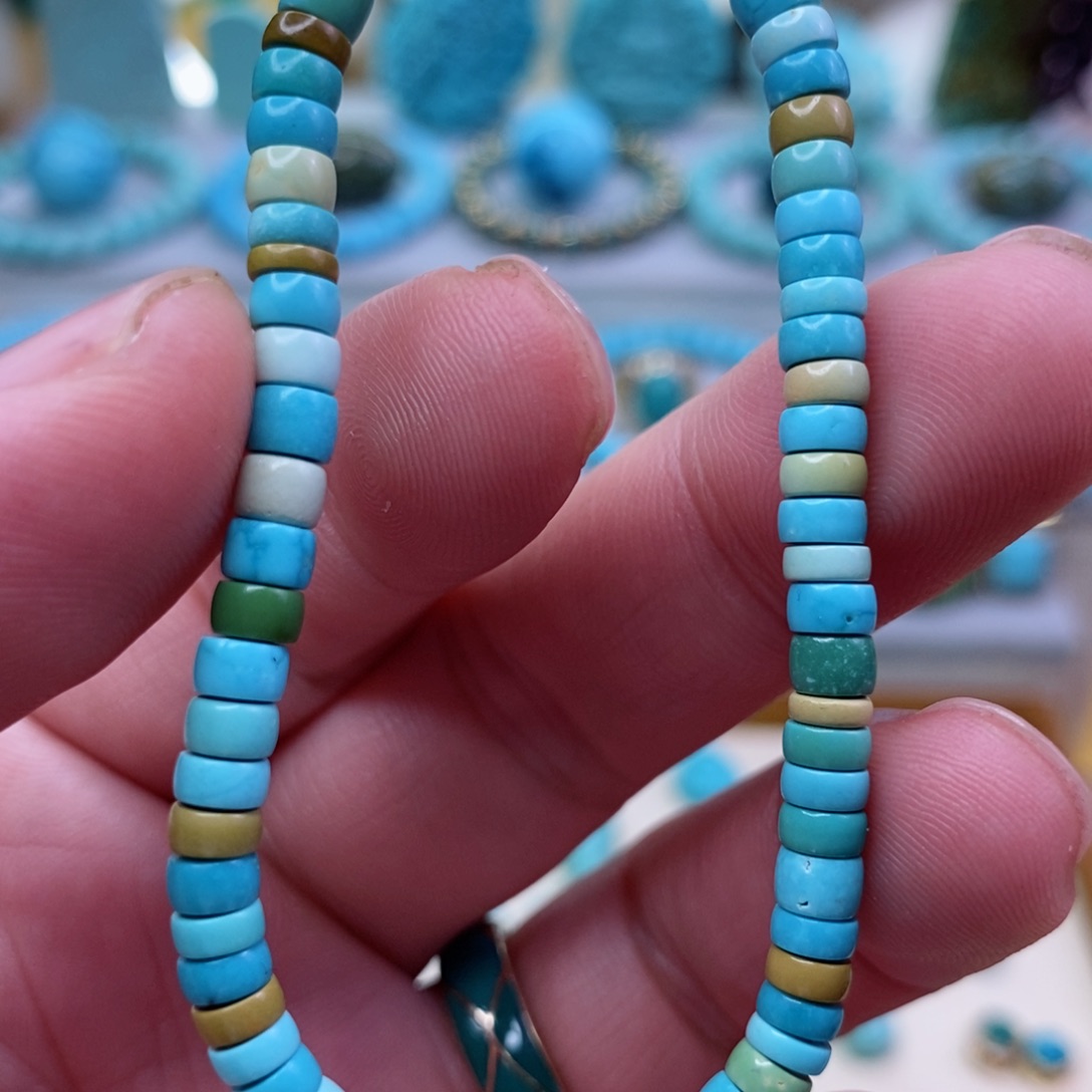 绿松石配饰未镶嵌