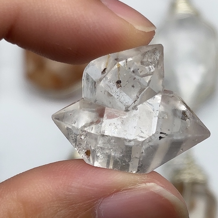 未镶嵌颈饰水晶共生闪灵钻22mm