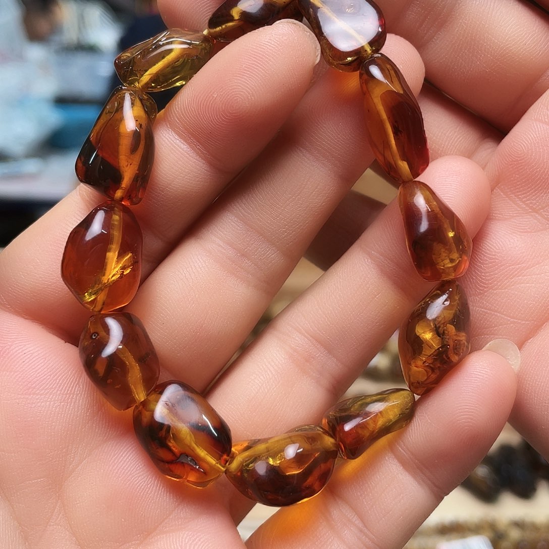 琥珀裸石未镶嵌大