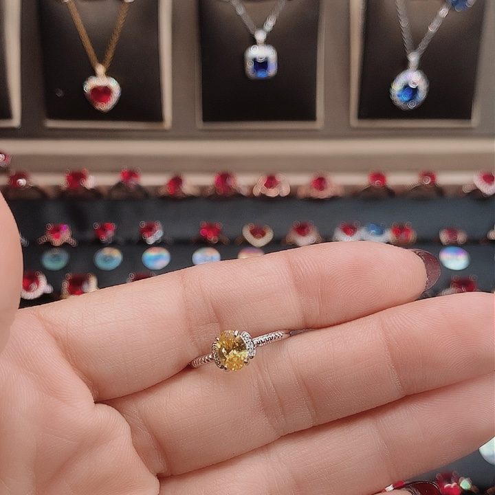 水晶戒指银S925镶嵌5.7银色