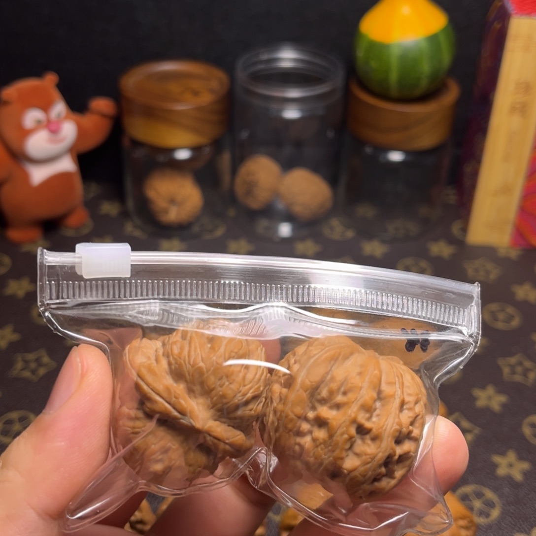 4***9文玩核桃把件37元宝