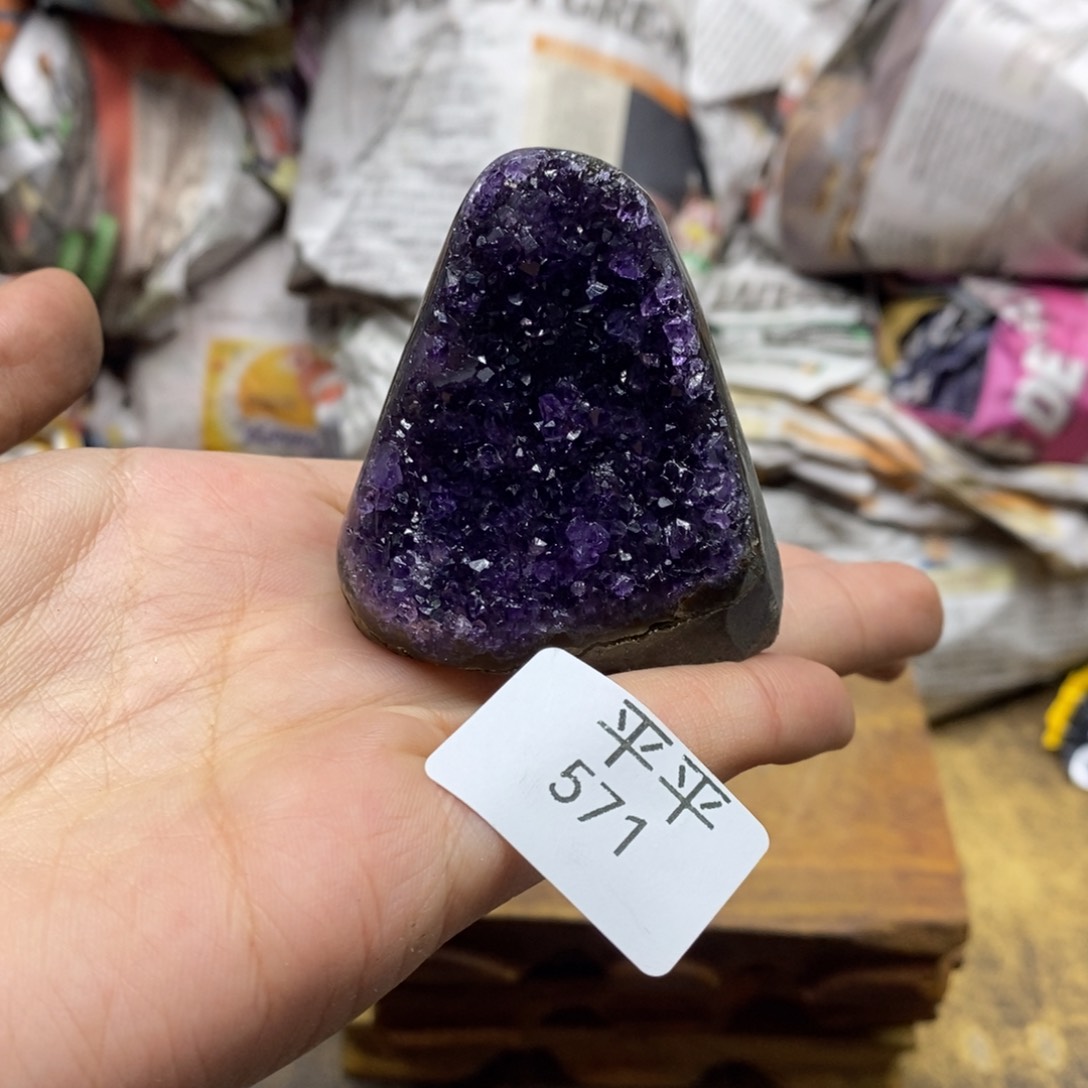 水晶乌拉圭未镶嵌