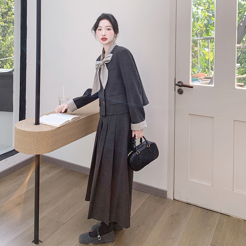 小香风西装套装裙女初秋ootd穿搭2025超火高级感气质半身裙两件套