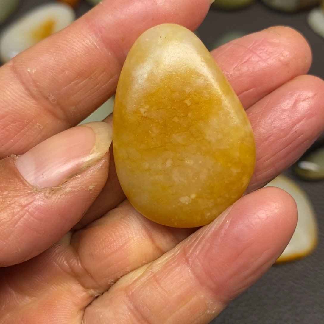 和田玉（糖玉）挂件未镶嵌