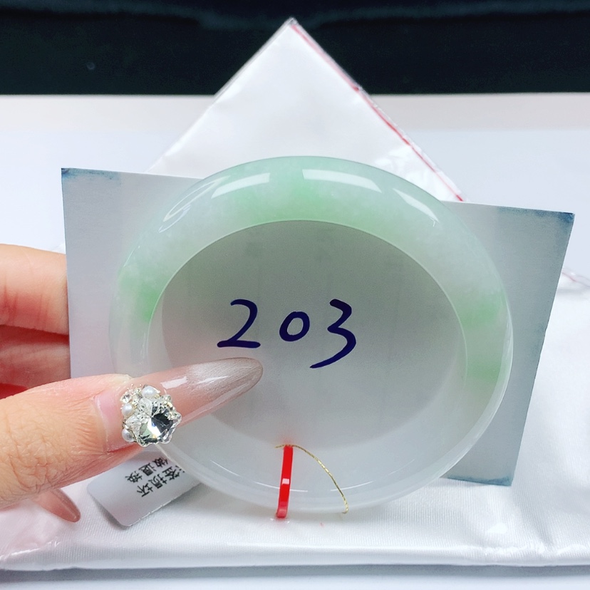 【闪购商品】翡翠未镶嵌手镯56.2圈