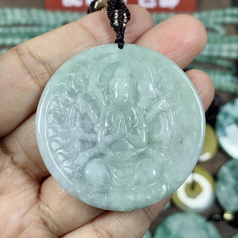 【闪购商品】翡翠颈饰未镶嵌玉吊坠翡翠玉圆形千手观音