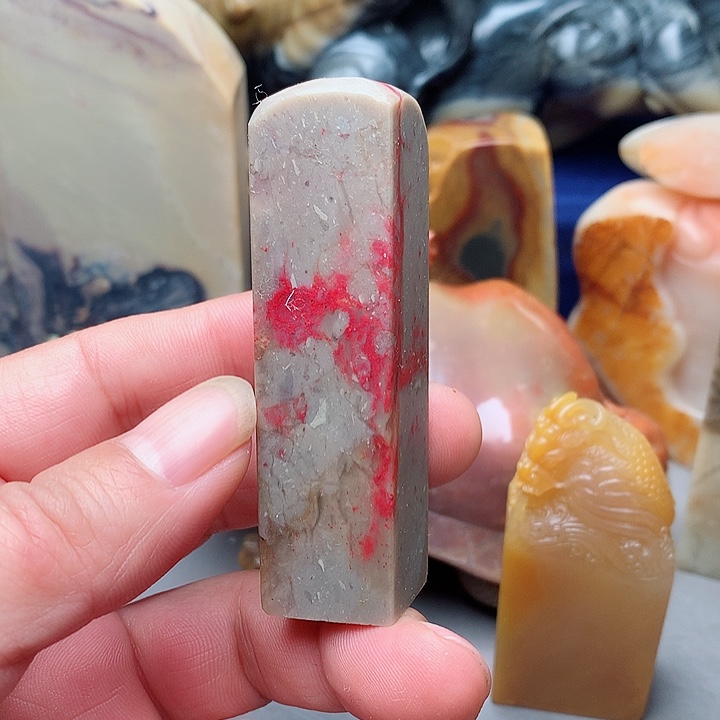 昌化石昌化鸡血石