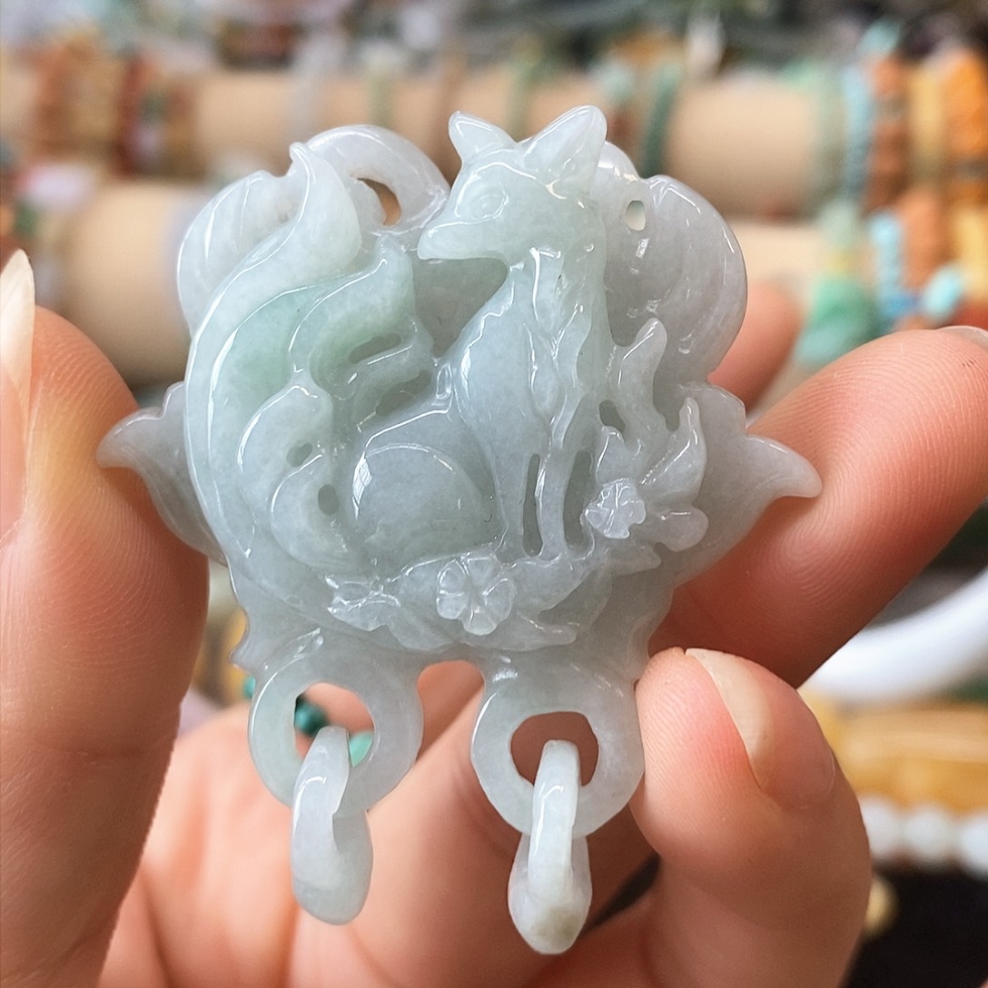 翡翠颈饰未镶嵌翡翠挂件