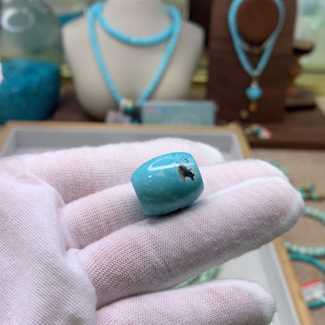 绿松石配饰未镶嵌