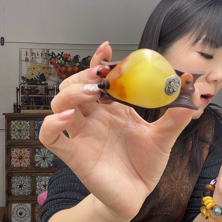 蜜蜡手镯未镶嵌手镯
