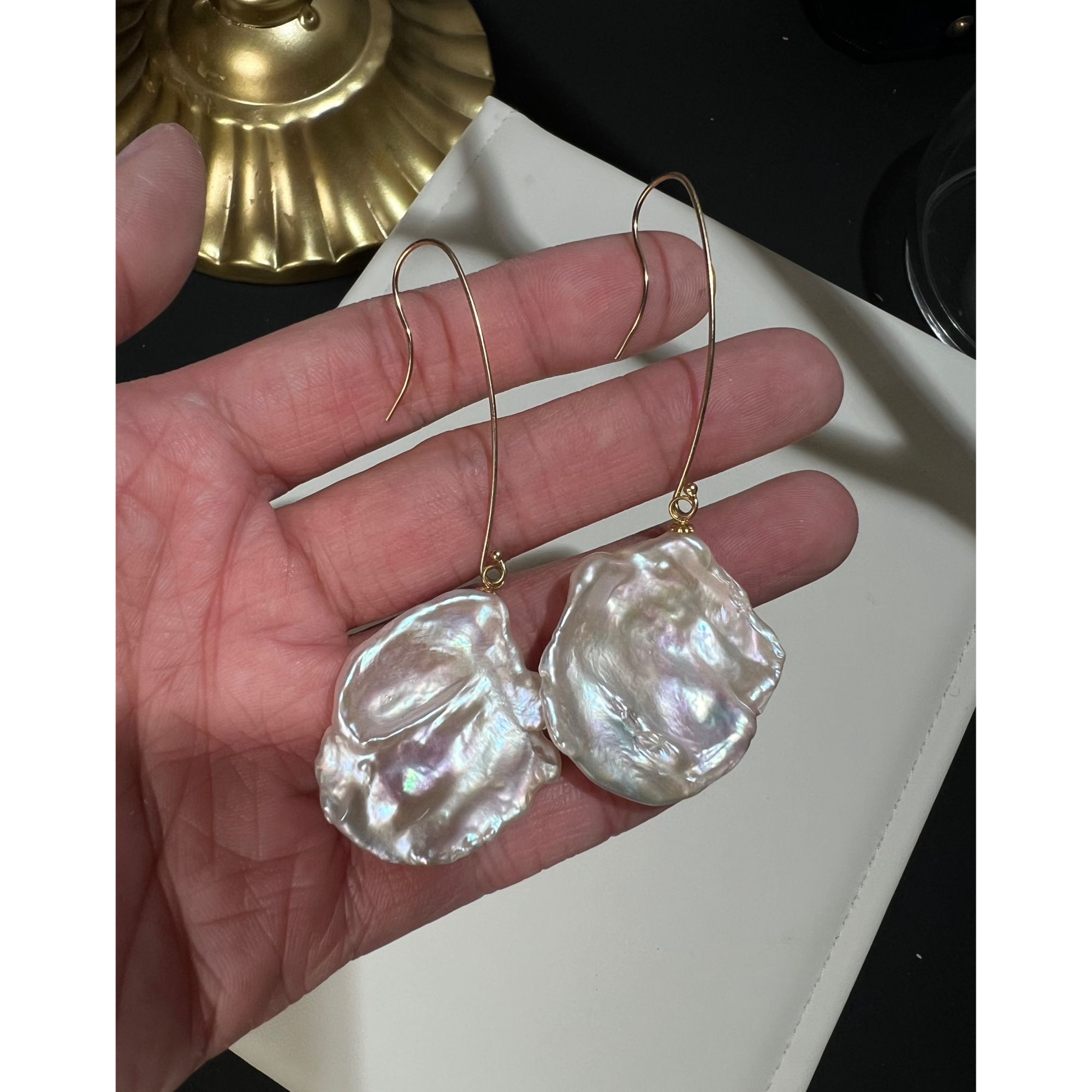 JUNMU超大超仙花瓣珍珠长耳钩小众复古感夸张耳环多样性发货发一