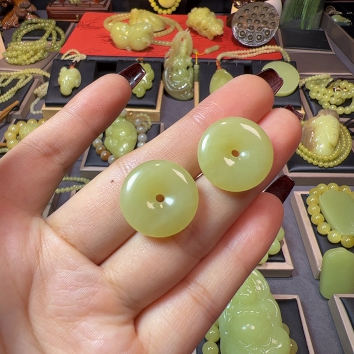 颈饰未镶嵌和田玉（黄玉）拍一发一多样性发
