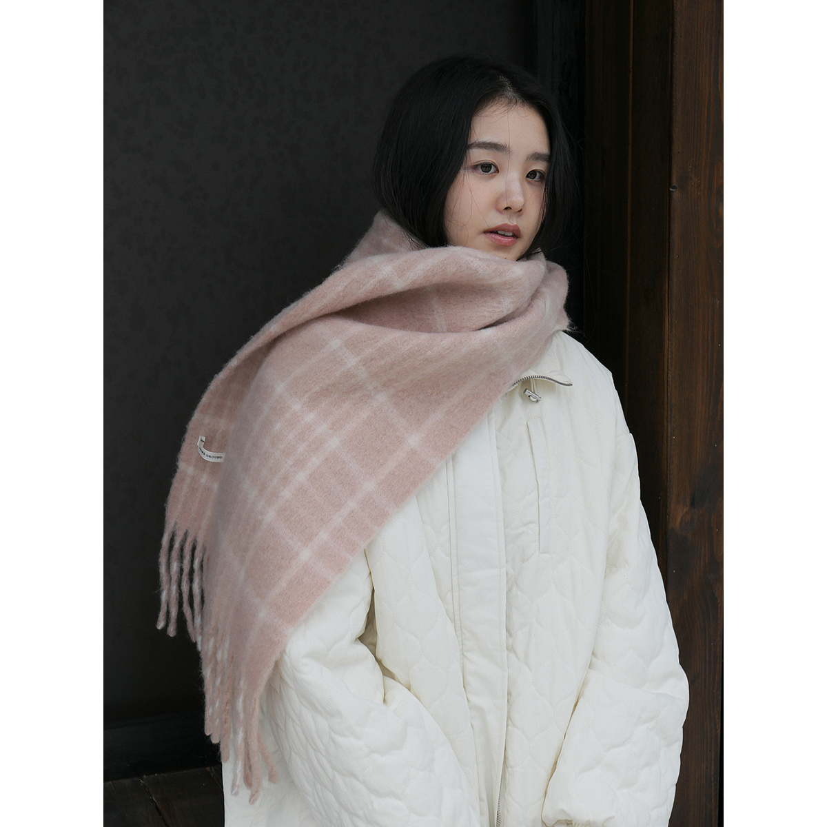 《新品上新》简约格纹设计感百搭羊毛围巾 52588