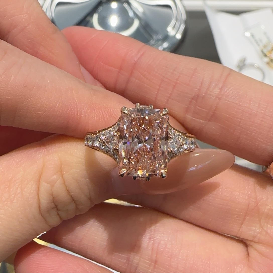 18K金镶嵌实验室培育钻石3卡雷迪恩粉钻13