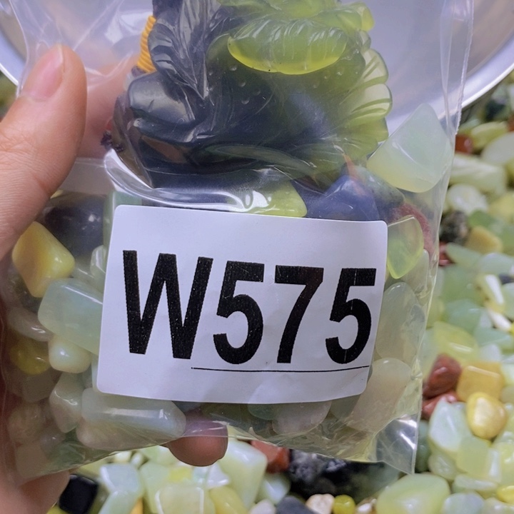 未镶嵌岫玉鱼缸石