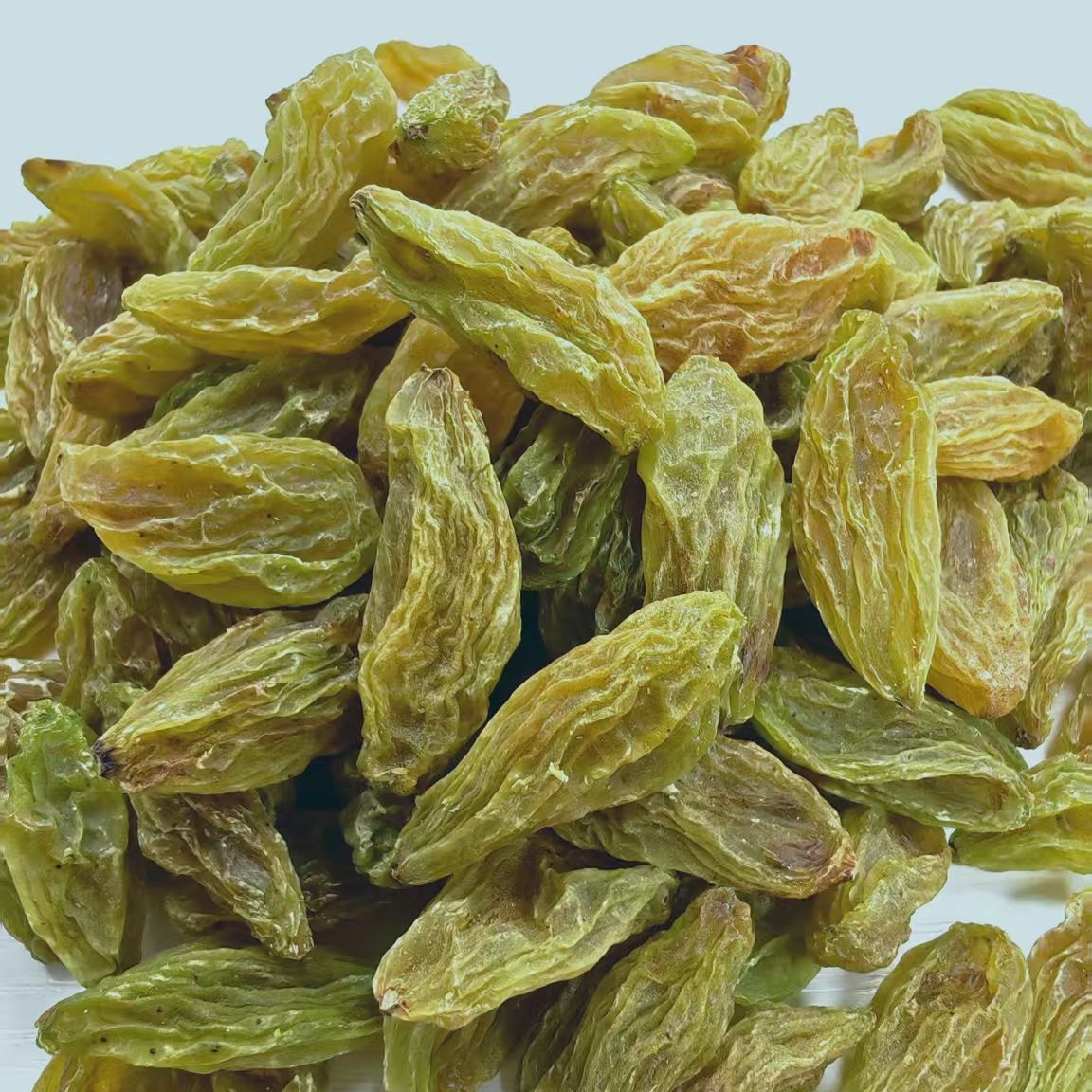新疆特产北极王葡萄干自然风干饱满大颗休闲零食新疆直发
