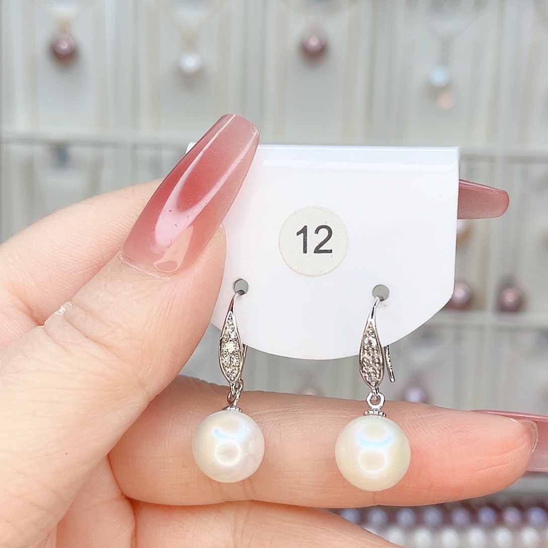 淡水珍珠吊坠(赠链)合金