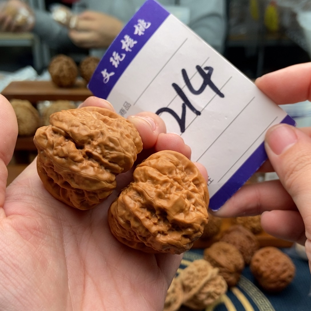 文玩核桃吊坠38蛤蟆头