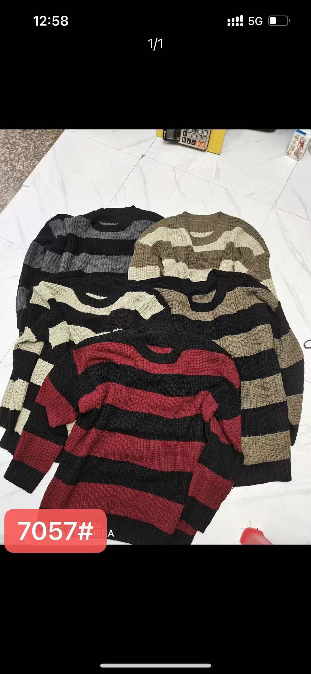 新款圆领毛衣毛衣