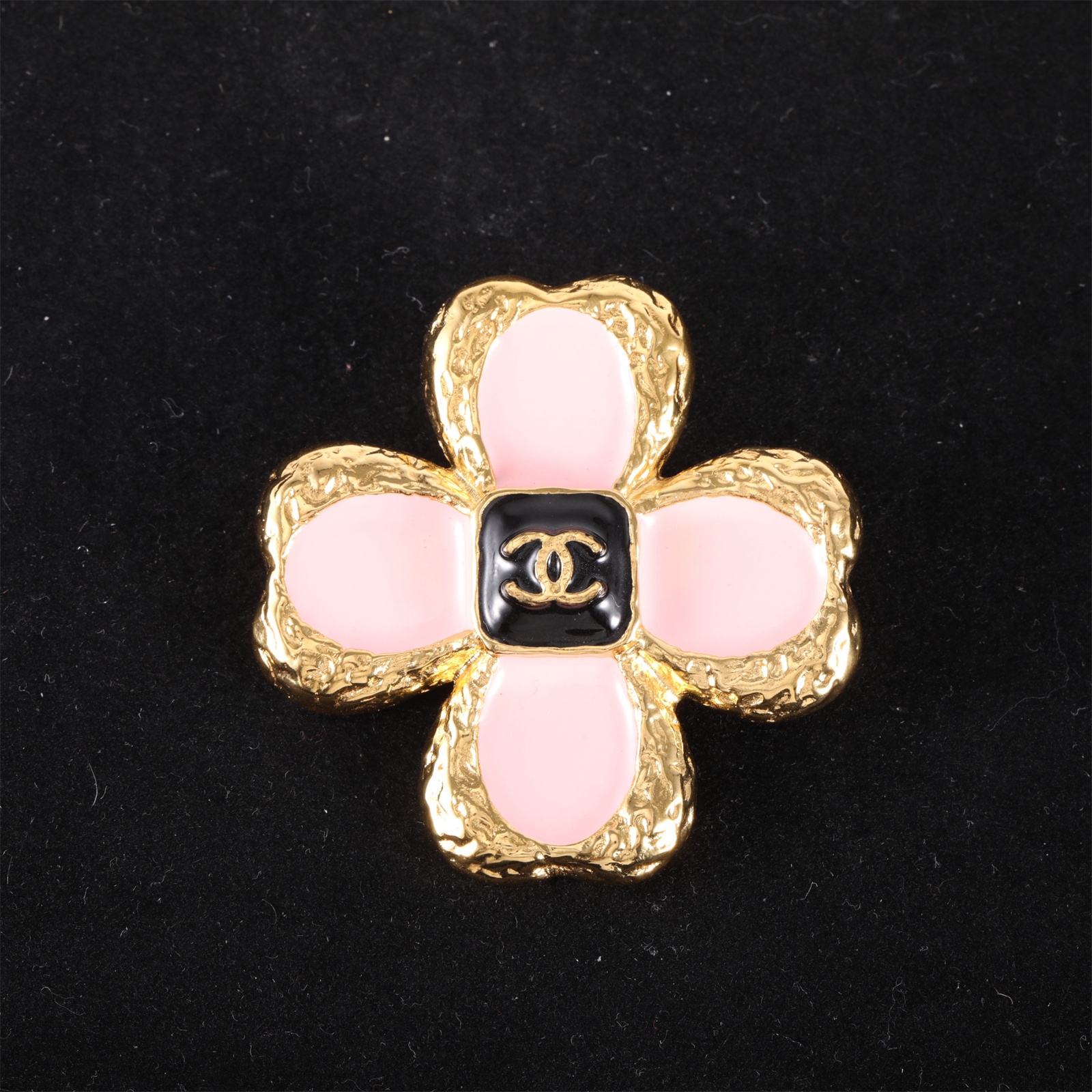 99新 Chanel/香奈儿 【双攀】合金 粉色珐琅四叶草胸针