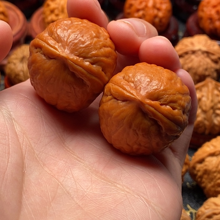 风***散吊坠文玩核桃夜明珠 