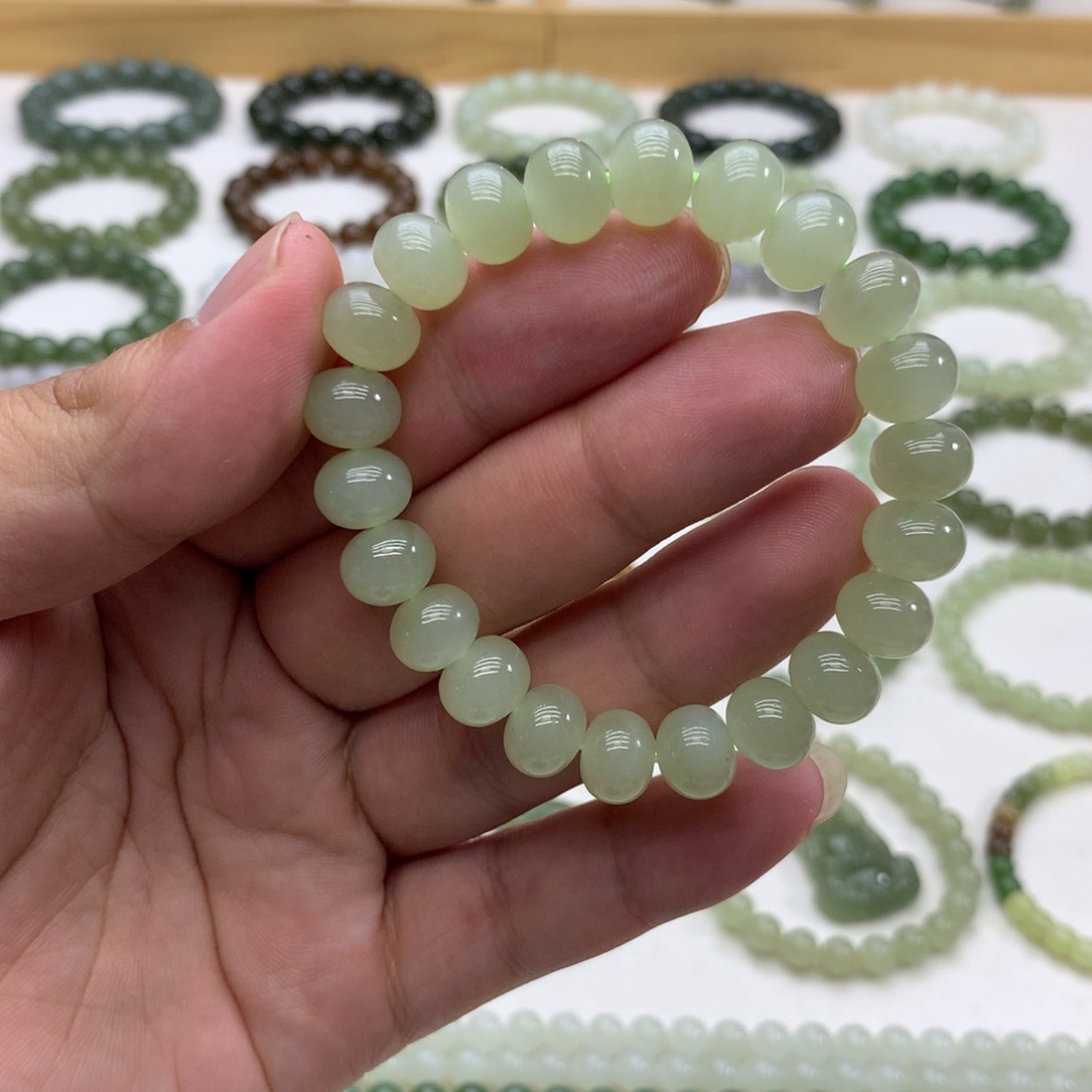 手串未镶嵌和田玉（冰晴水算盘珠9.8）