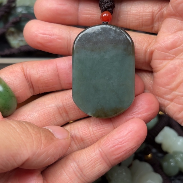 和田玉吊坠未镶嵌