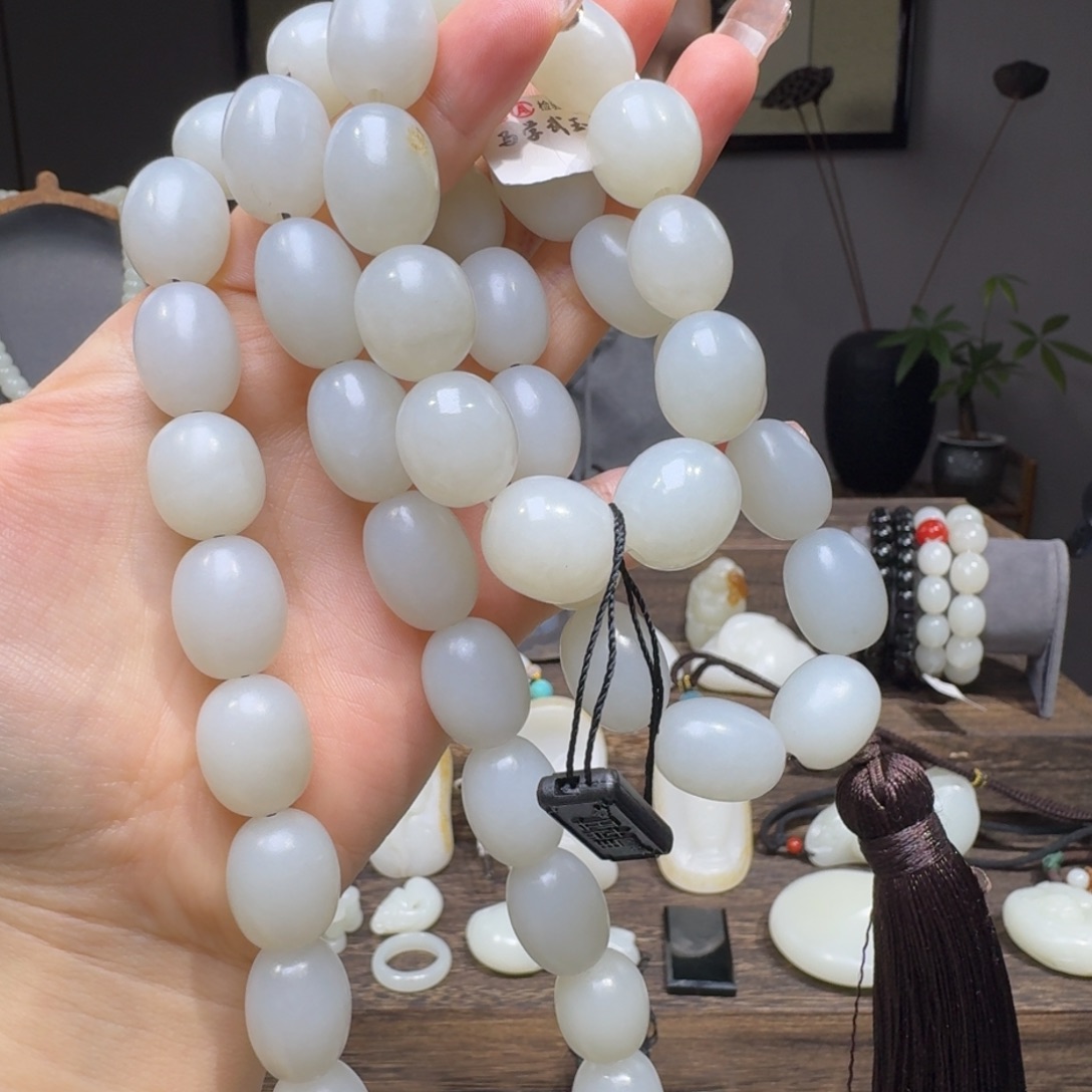 和田玉手链未镶嵌春*