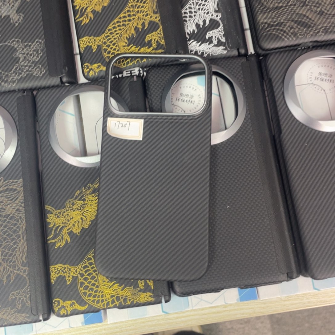 17pro 黑灰600d超薄带磁吸