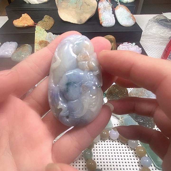 颈饰未镶嵌翡翠封侯拜象