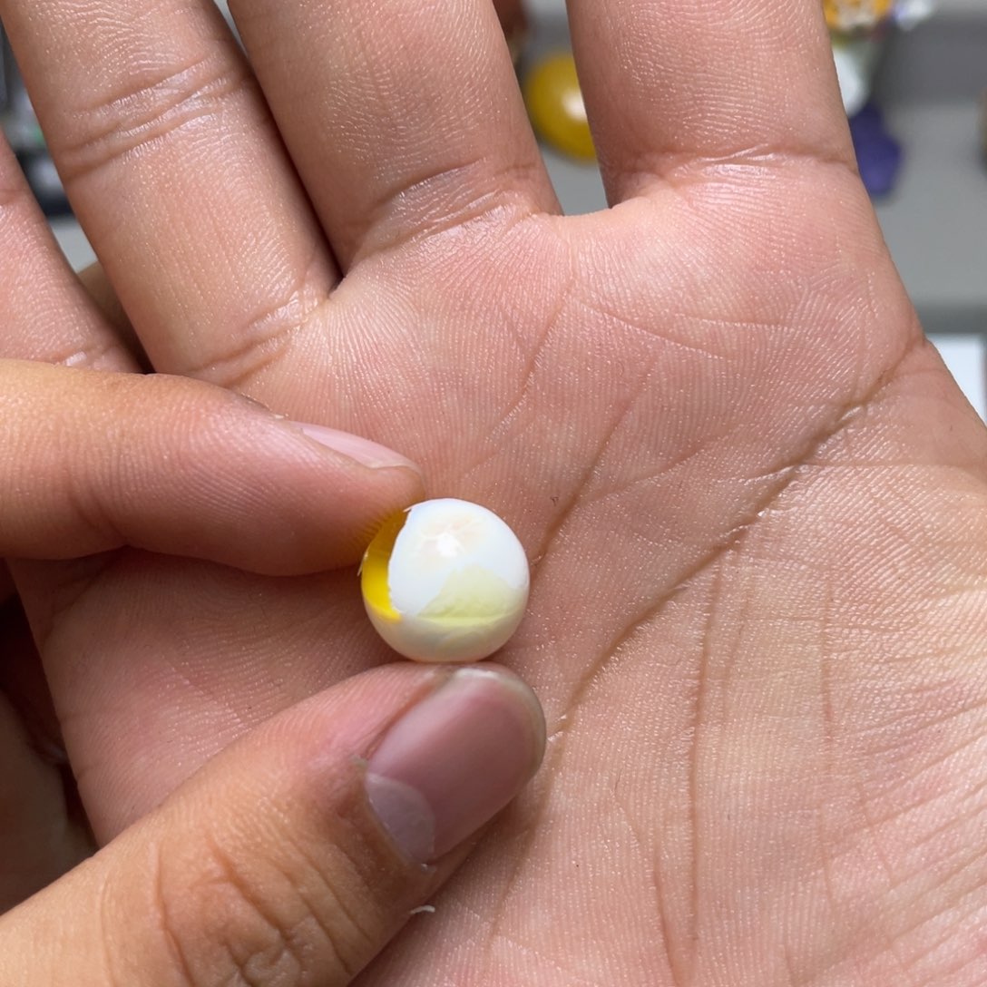 琥珀珠宝奇石未镶嵌肖*生