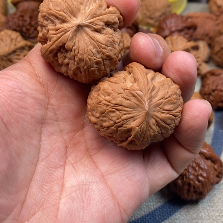 文玩核桃把件吃**饭核桃
