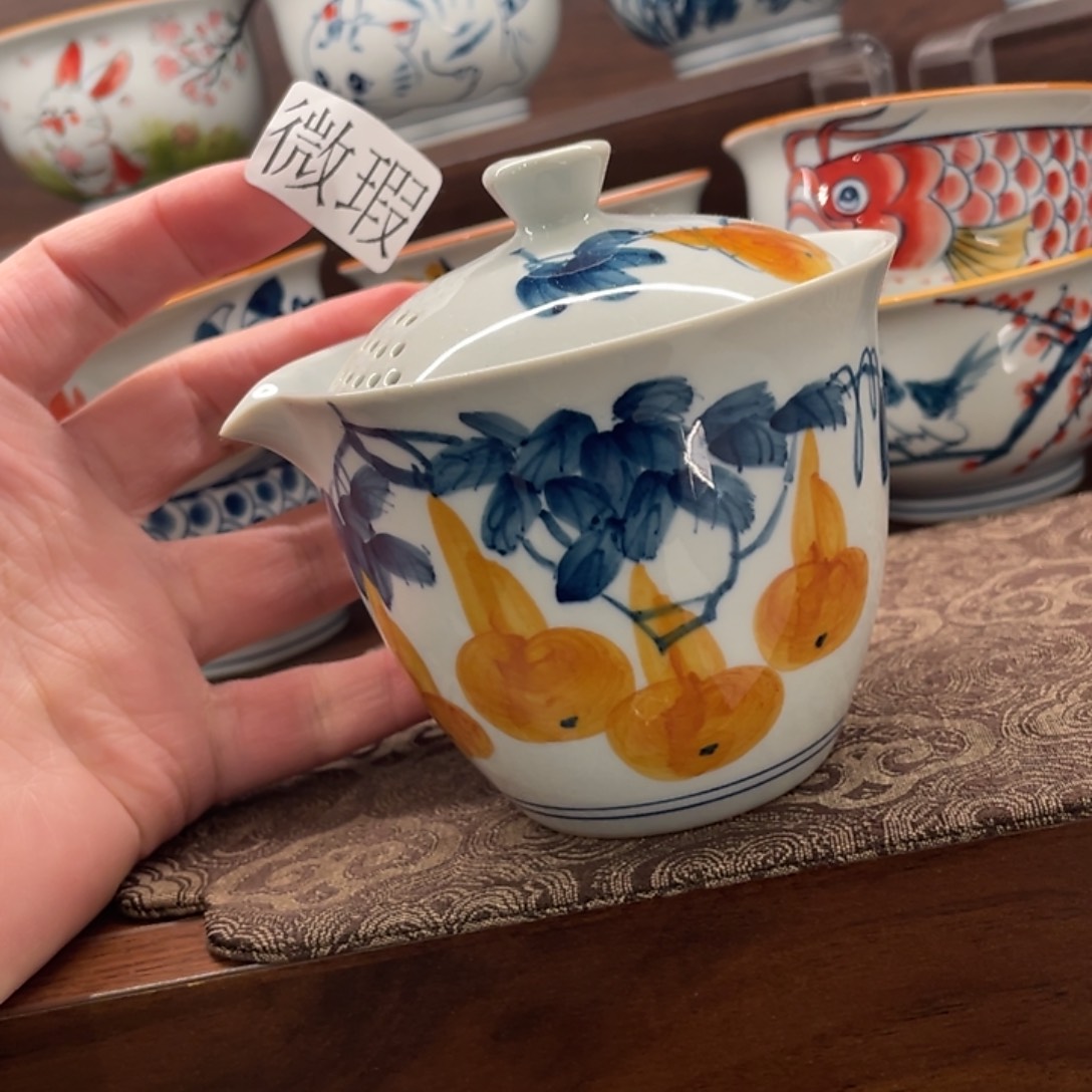 釉下手绘茶具微瑕