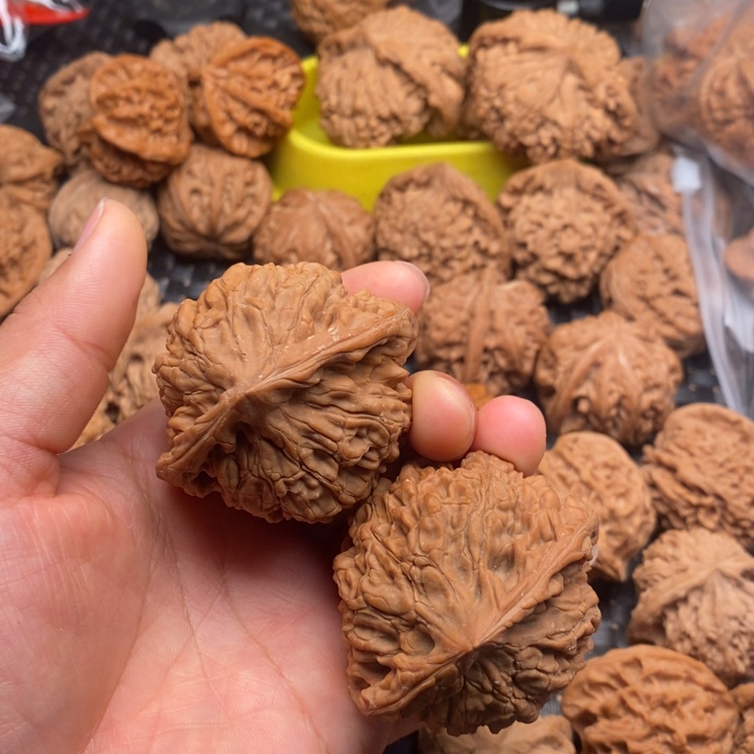 吊坠桃核遂***意文玩核桃