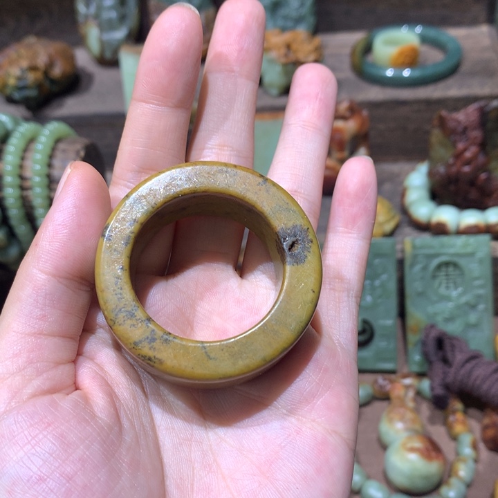 岫岩河磨玉（透闪石质玉）未镶嵌挂件