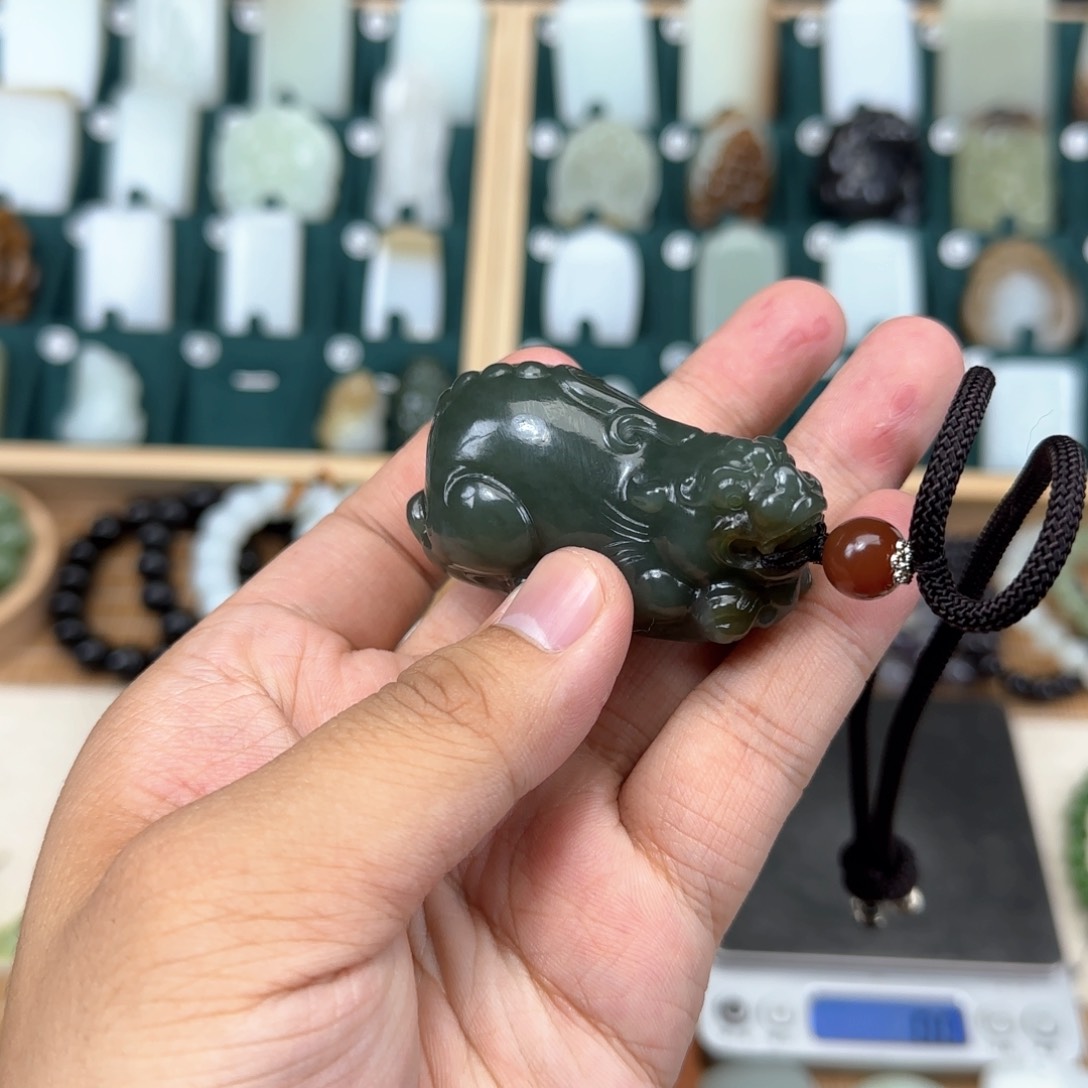 和田玉挂件未镶嵌