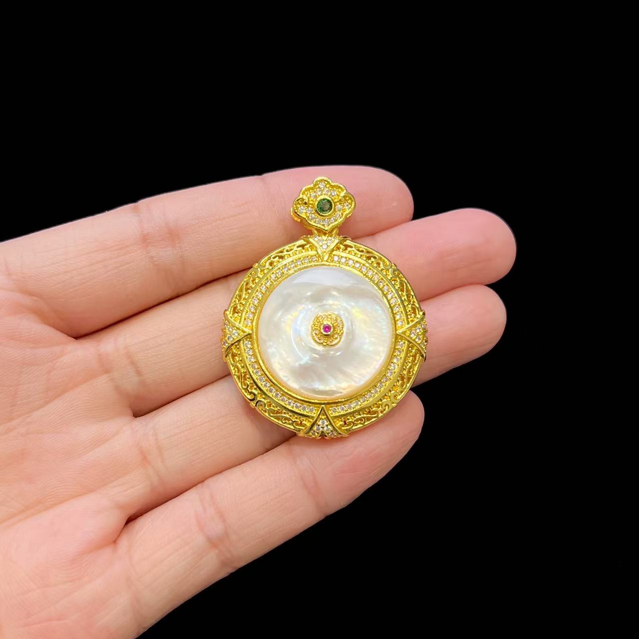 白贝母吊坠（赠X1231） A28-127