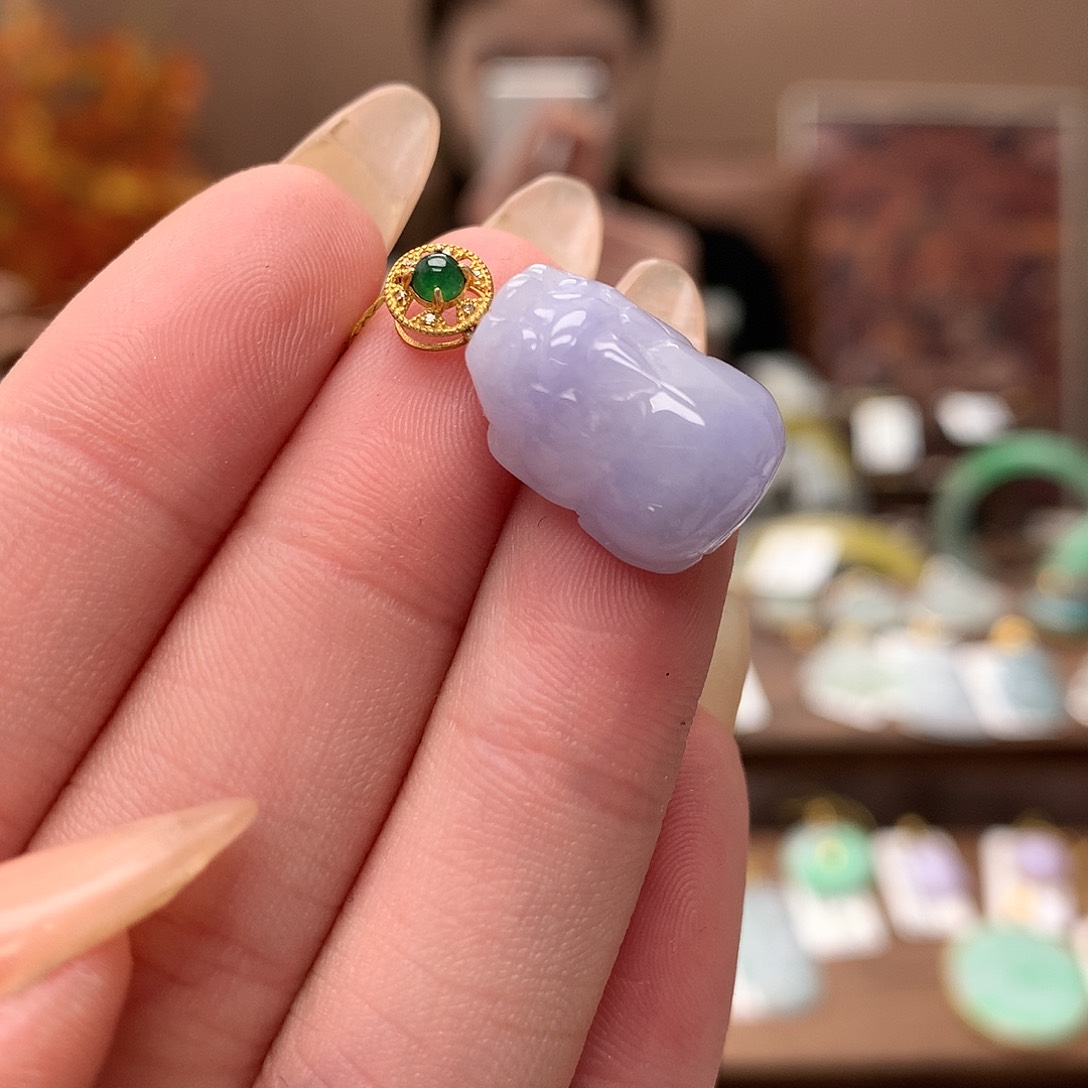 翡翠吊坠(不含链)18K金镶嵌