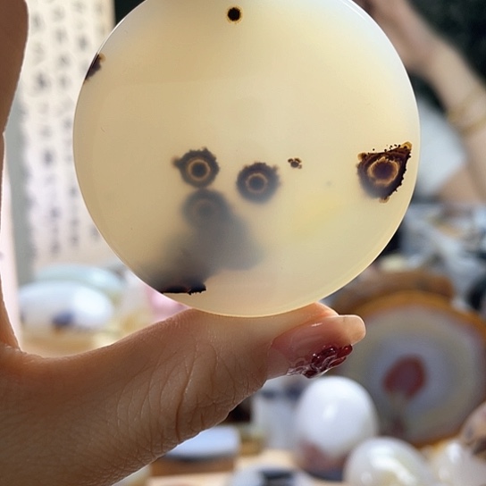 玛瑙/玉髓颈饰未镶嵌