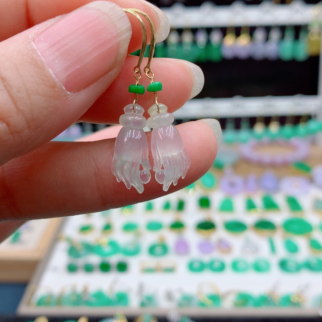 翡翠耳饰18K金镶嵌的