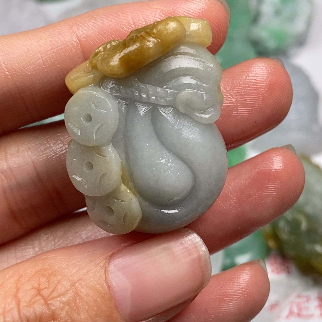 定制翡翠未镶嵌翡翠