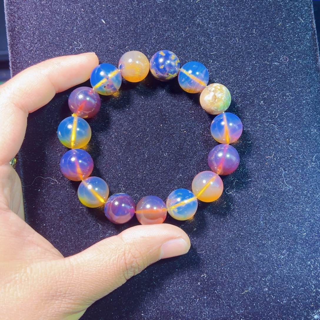 琥珀裸石未镶嵌琥珀