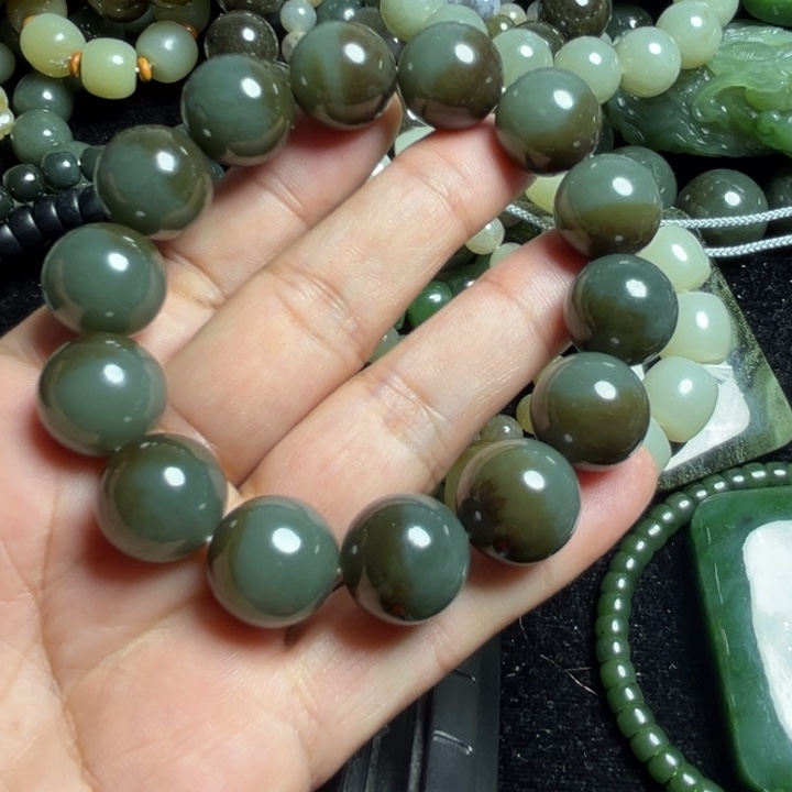 未镶嵌和田玉手串s****316