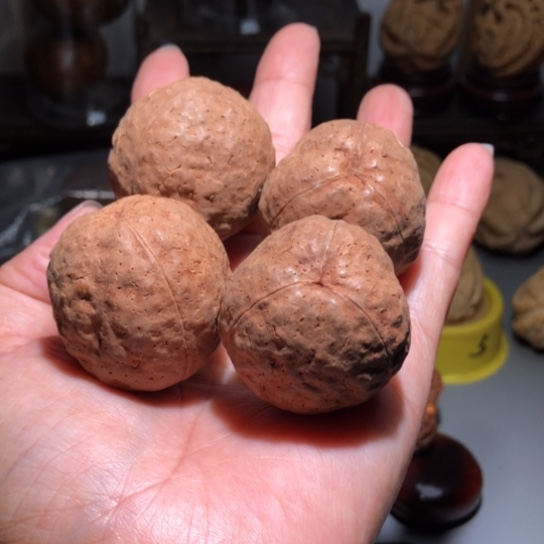 大***沙吊坠橄榄核三瓣金刚4颗