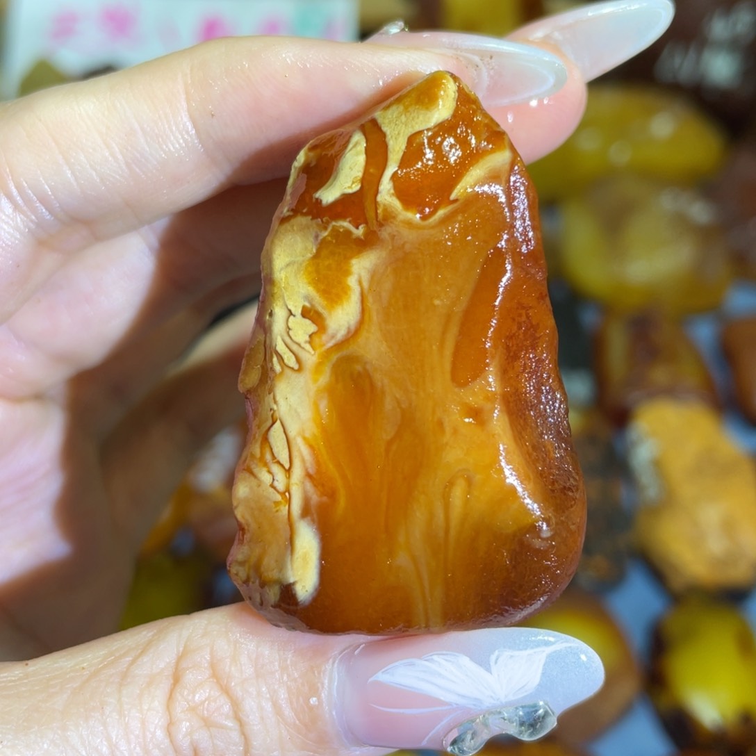 定制琥珀未镶嵌原石