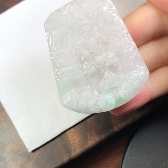 翡翠未镶嵌颈饰缅甸A货，每天下午1点半开播