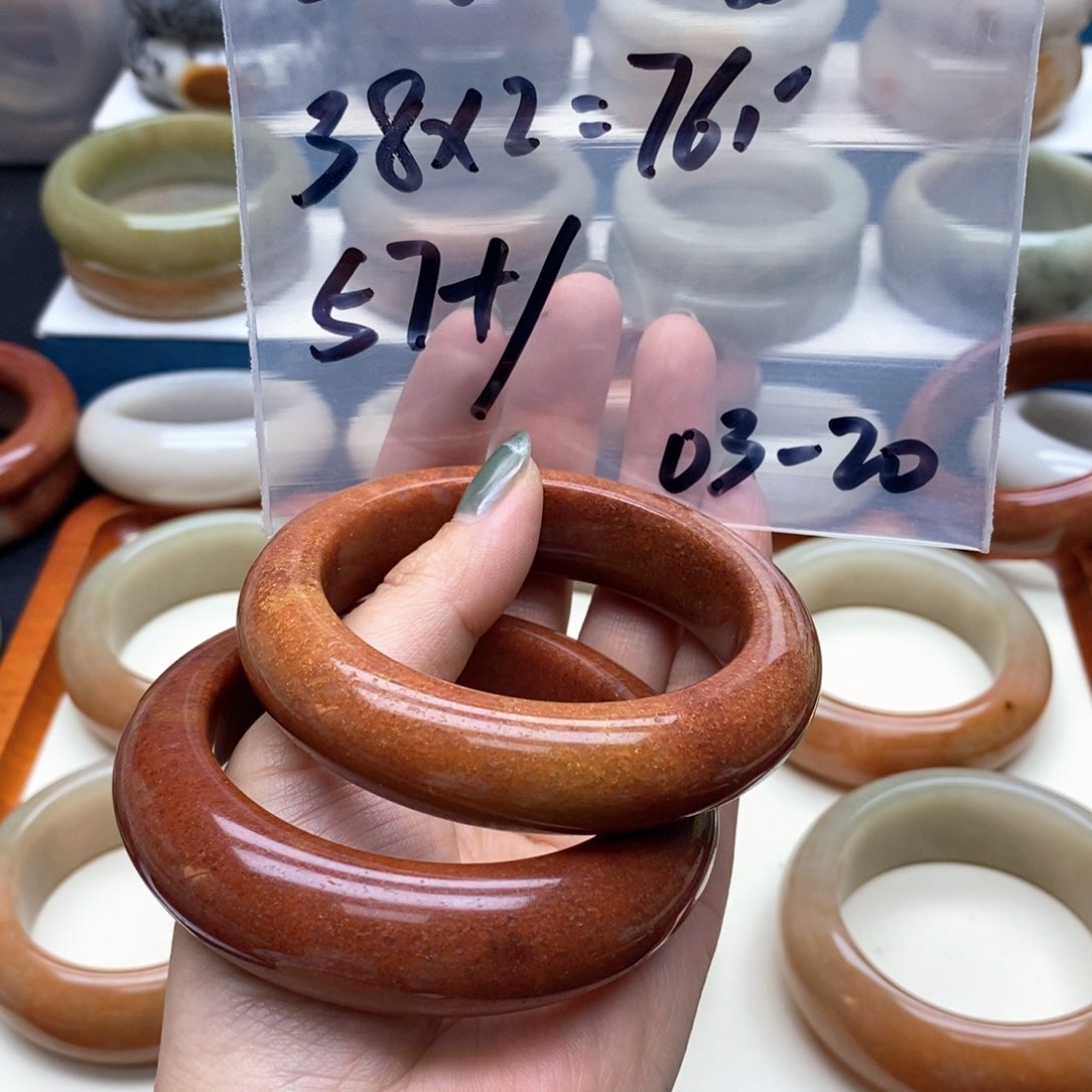 石英质玉未镶嵌手镯L***安